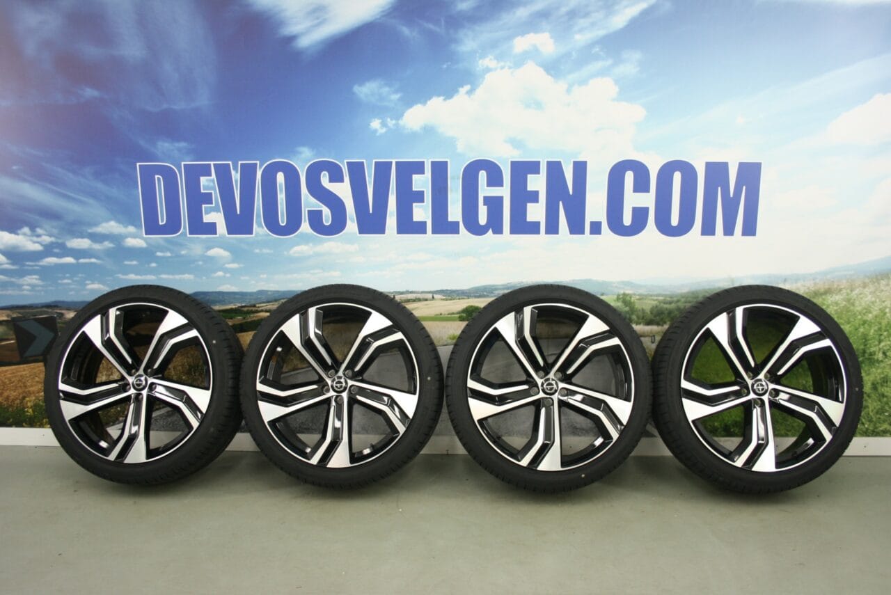 Volvo 22 inch R-Design velgen + Zomerbanden NIEUW XC90 | Recharge | T8