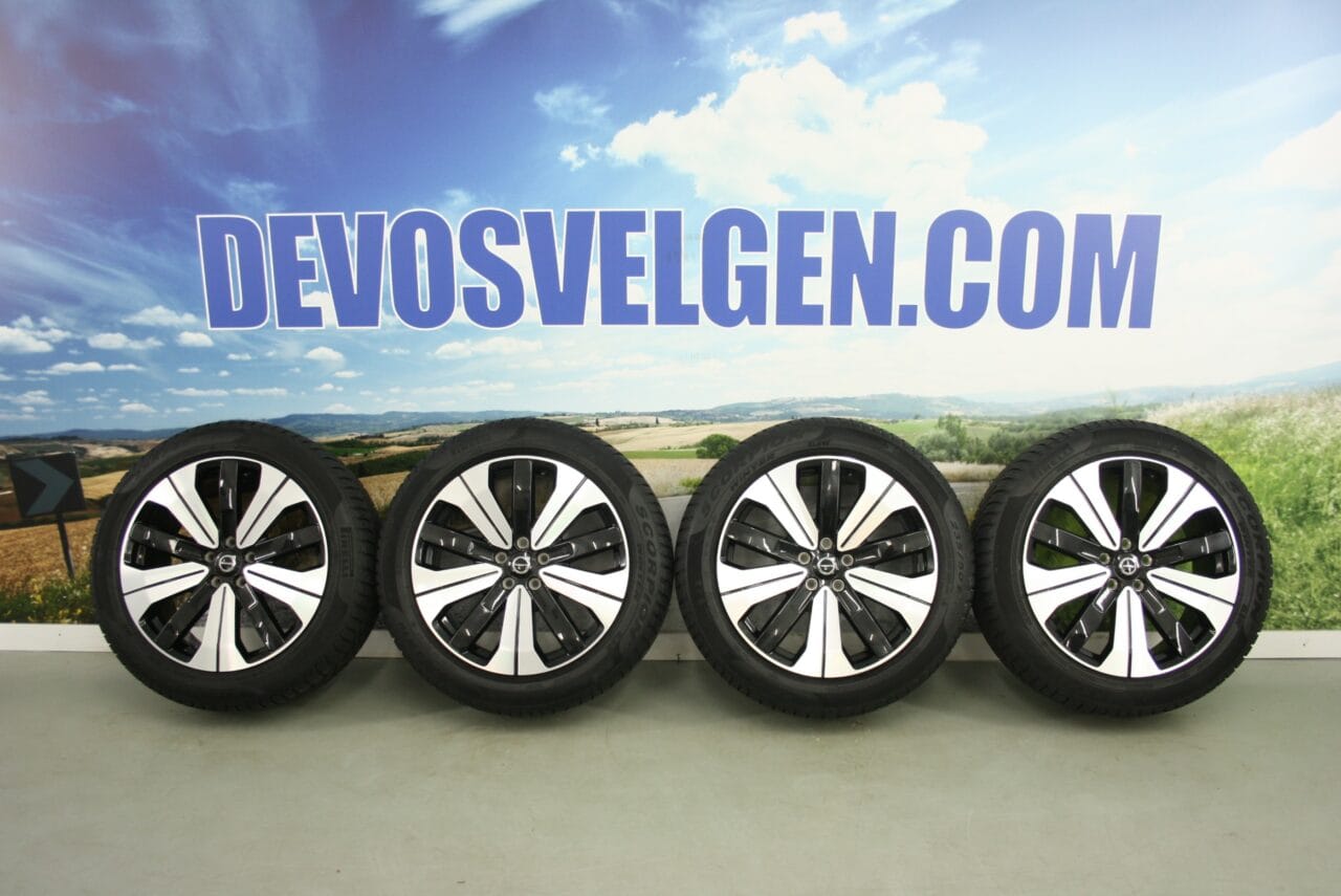 Volvo 19 inch 5-spaaks Black velgen + Winterbanden  XC40 P8-P6 | C40 | EC40 | EX40 | ELECTRIC
