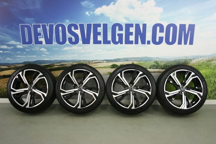 Volvo 19 inch R-Design velgen + Michelin Zomerbanden -DEMO | NIEUWSTAAT- V60 | S60 | Recharge | T6 | T8
