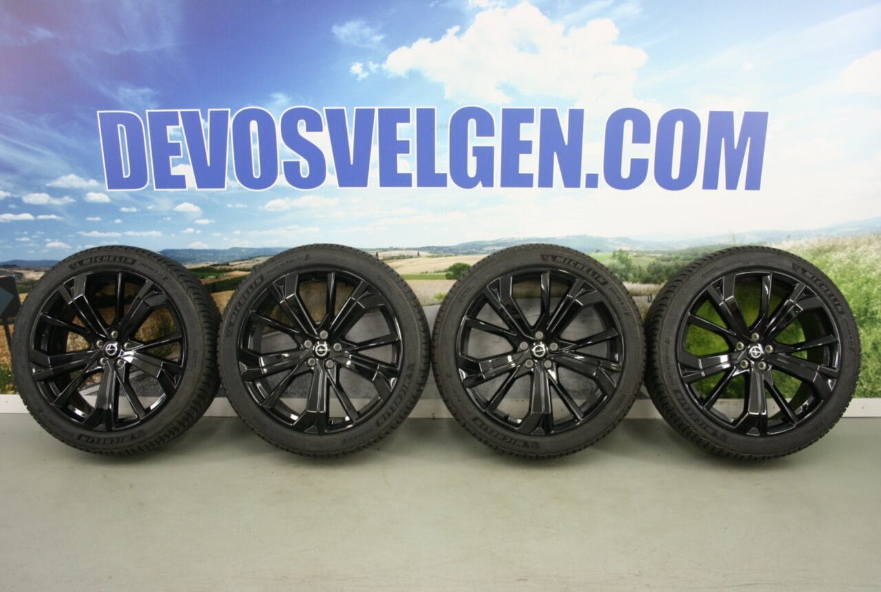 Volvo 21 inch Ultimate Black velgen + Michelin Winterbanden NIEUW XC60 | Recharge | T6 | T8