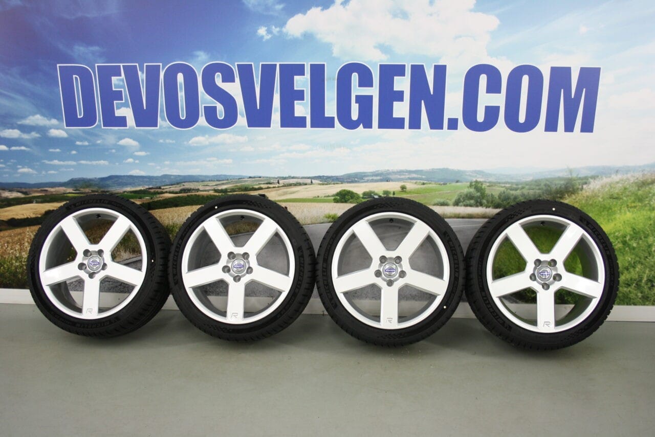 Volvo 18 inch Pegasus [Silver Bright] velgen + Michelin banden V70R / S60R NIEUW