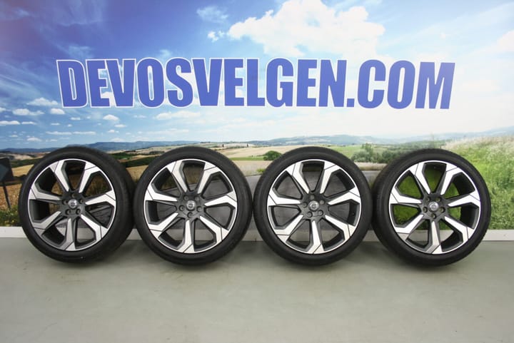 Volvo 20 inch 7-spaaks velgen + Zomerbanden V60CC | Cross Country