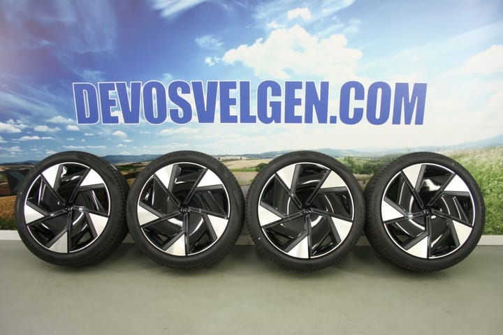 Volvo 22 inch 5-Spaaks Aero velgen + Zomerbanden NIEUW EX90