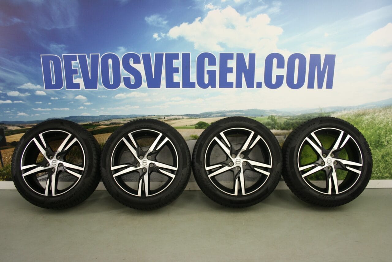 Volvo 19 inch R-Design velgen + Winterbanden -PERFECT- XC40 | V90CC