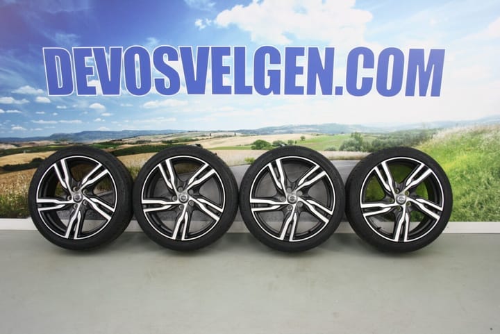 Volvo 18 inch Ixion IV R-Design velgen + Zomerbanden V40 / V50 / C30 / S40 NIEUW