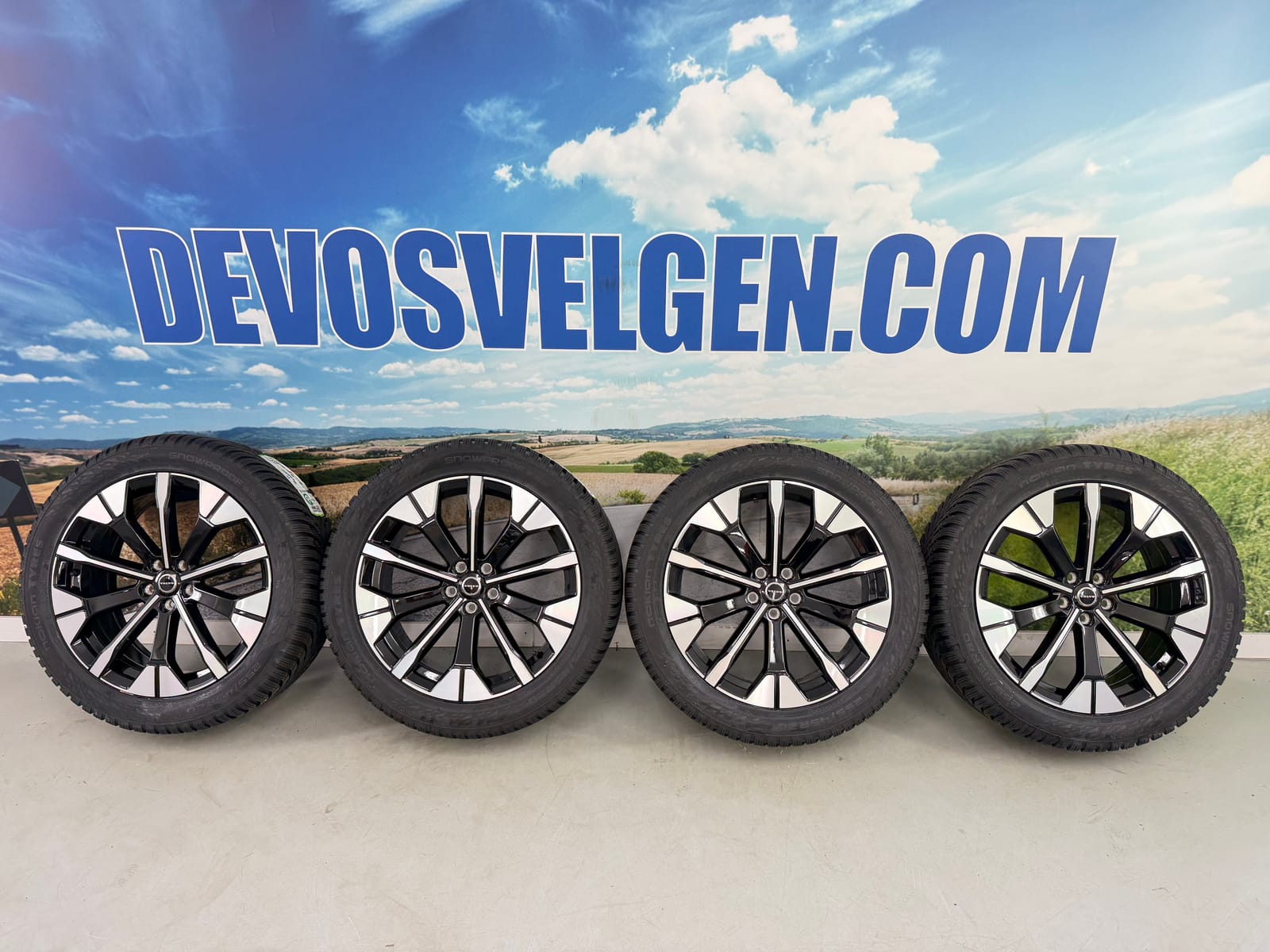 Volvo 20 inch 5-Y Spaak velgen  + Winterbanden XC60 | Recharge | T6 T8