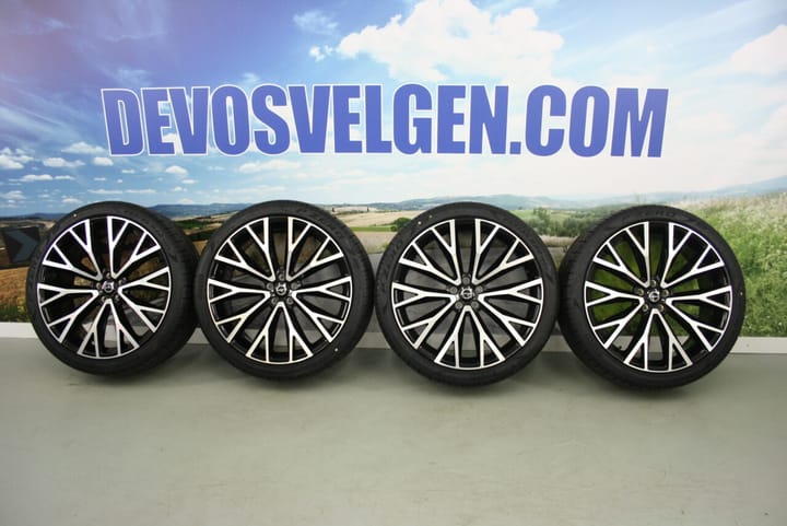 Volvo 22 inch 10-Open Spaaks velgen + Zomerbanden NIEUW XC60 | T8 | T6 RECHARGE